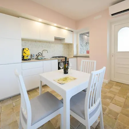 B&B Belgodere Di Mezzavia