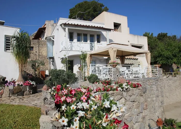 Belgodere Di Mezzavia Bed and breakfast