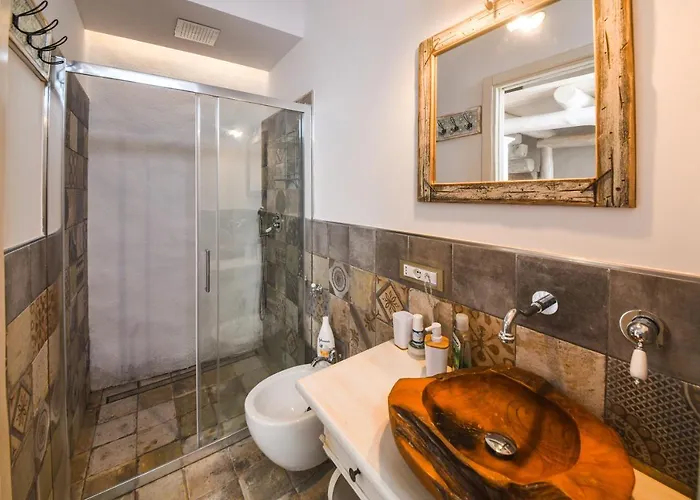 Belgodere Di Mezzavia Lacco Ameno (Isola d'Ischia)