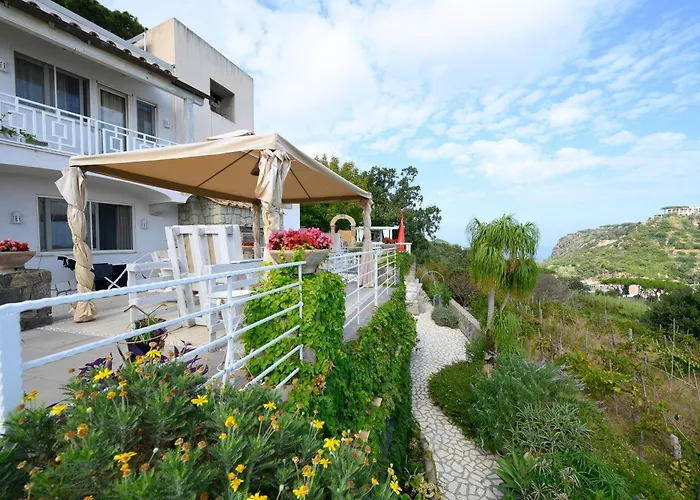 Belgodere Di Mezzavia Bed and breakfast