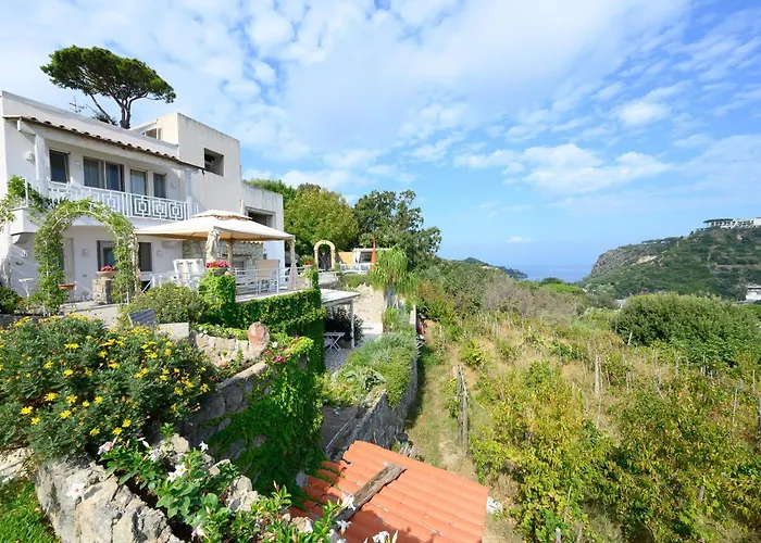 Belgodere Di Mezzavia Bed and breakfast